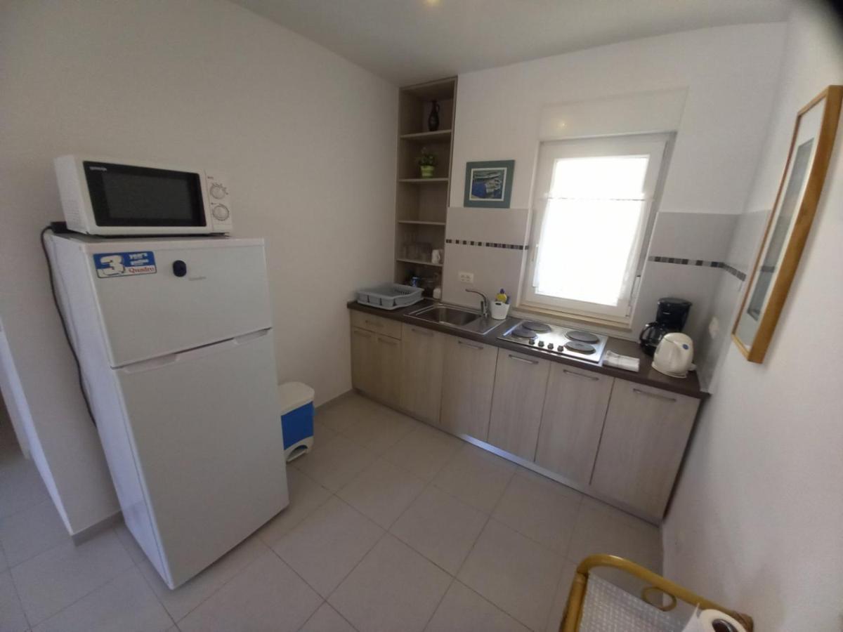 Apartment Ariela 로비니 외부 사진
